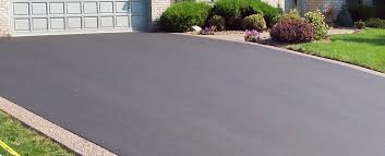 Best Asphalt Driveway Installation  in Sunray, TX